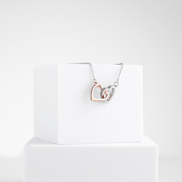 Para A Minha Mãe – Colar de Corações Interligados SAMIRA_HEARTS