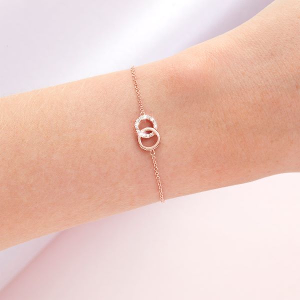 Para a Minha Linda Neta – Pulseira de círculo interligada ORIANA_FOREVERBRACELET